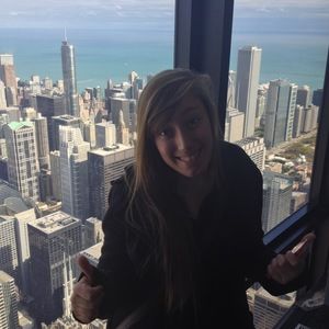 Meet your Posher, Andrea